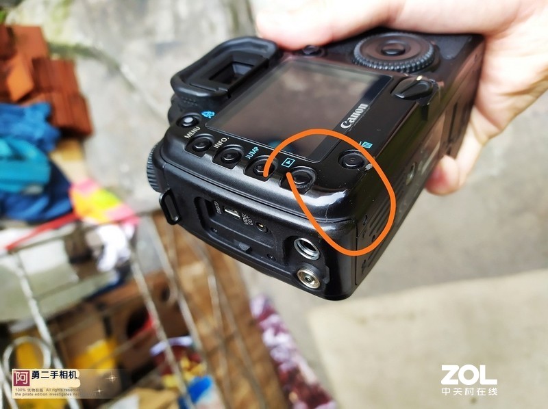 已卖7.1日 佳能30D 原电普充1G卡 价328包邮