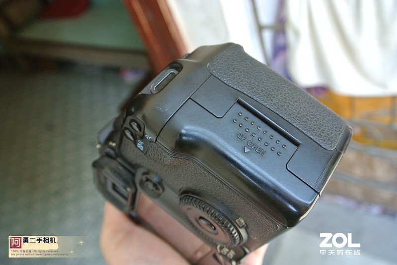 已卖7.1日 佳能30D 原电普充1G卡 价328包邮