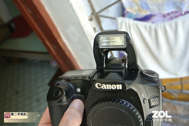 已卖7.1日 佳能30D 原电普充1G卡 价328包邮
