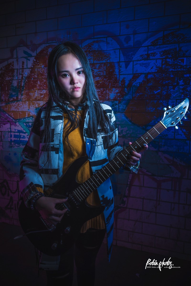 罗兵摇滚女孩iwannarock