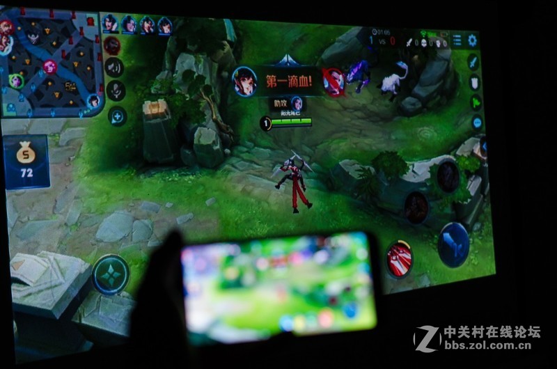 首款远场AI+1080P+1100流明，坚果J7S堪称旗舰智能投影解毒之选