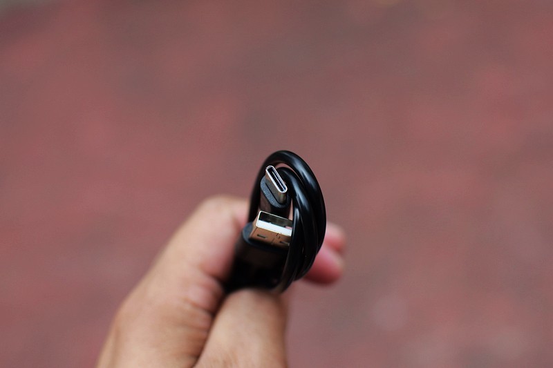 邦华boway 折叠支架式无线充电器 体验