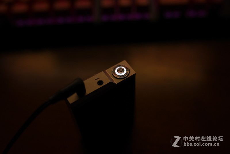 低价不低质，小身材双硬解DSD韩系小砖块COWON爱欧迪PD2