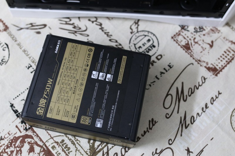 表妹说没电脑不上学，4790K 异极内存超频作业