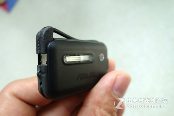 #华硕ZenFone 2及配件爆强体验#ASUS ZenFlash闪光灯配件测试