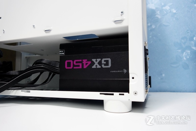 白色控最爱，Tt挑战者H3机箱