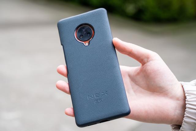 高通骁龙865+全焦段覆盖！无界瀑布屏vivo NEX 3S深度体验