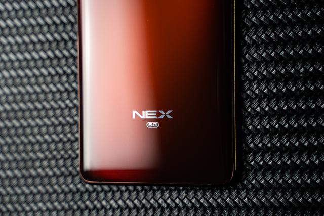 高通骁龙865+全焦段覆盖！无界瀑布屏vivo NEX 3S深度体验