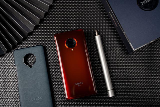 高通骁龙865+全焦段覆盖！无界瀑布屏vivo NEX 3S深度体验