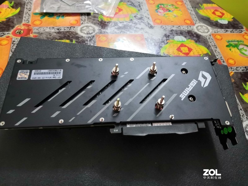 DIY显卡全覆盖式水冷头