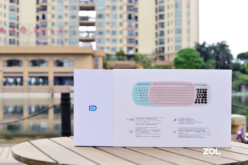 解锁新姿势，无线键盘玩出公主范，富德卡洛琳娜赏析