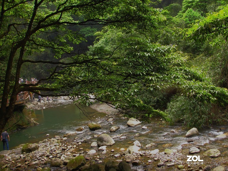 黑山谷