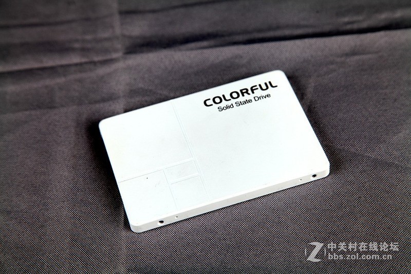 英伟达定制信仰机箱，顶级配置怼上