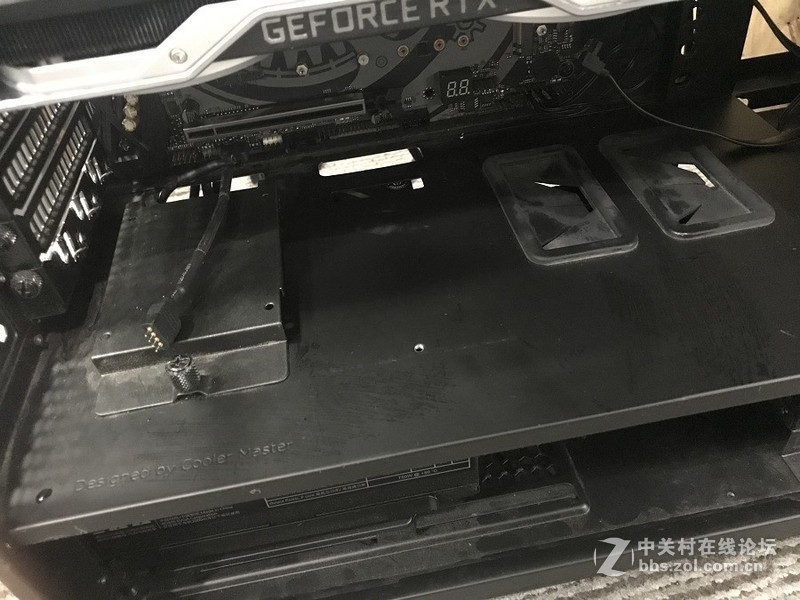 英伟达定制信仰机箱，顶级配置怼上