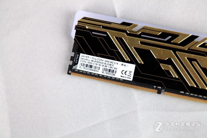 英伟达定制信仰机箱，顶级配置怼上