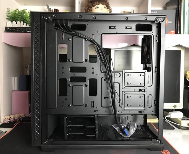 机箱模组化设计很独特？九州风神玄冰70机箱装机体验