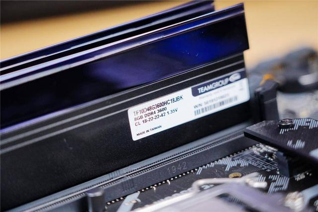 酷冷至尊新机箱分享，原来200元的机箱也可以这样玩！