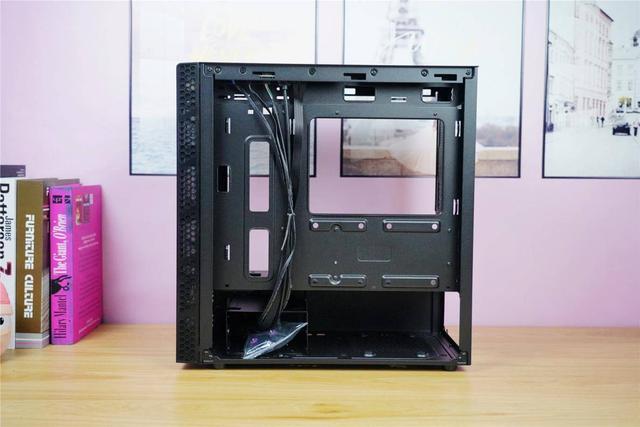 酷冷至尊新机箱分享，原来200元的机箱也可以这样玩！
