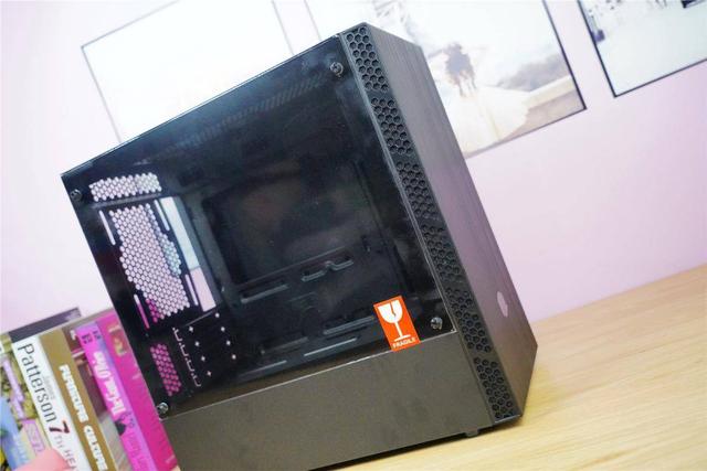 酷冷至尊新机箱分享，原来200元的机箱也可以这样玩！