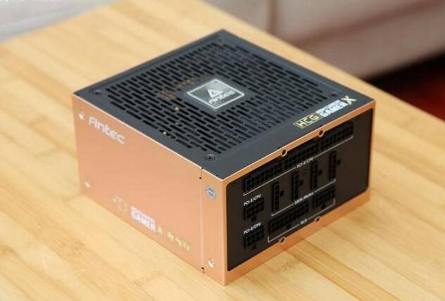 酷冷至尊新机箱分享，原来200元的机箱也可以这样玩！