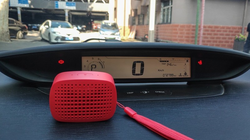 波点设计时尚到爆，天猫精灵BOOM评测：简约不简单！