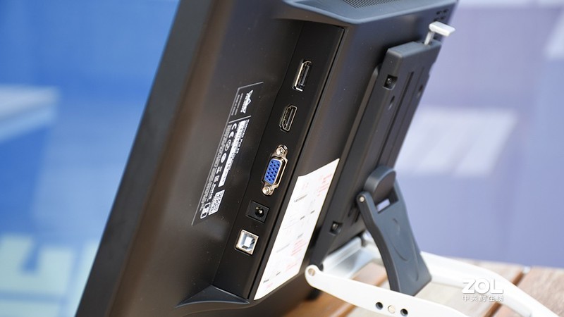 为创造者赋予强劲动力：绘王Kamvas Pro 22（2019）数位屏体验