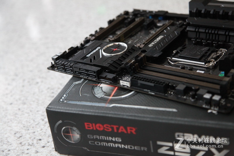 为玩高端游戏，我专门搞了套高性价比的装备航嘉MVP600+映泰Z97X