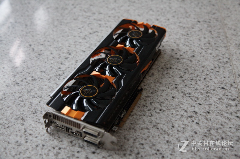 为玩高端游戏，我专门搞了套高性价比的装备航嘉MVP600+映泰Z97X