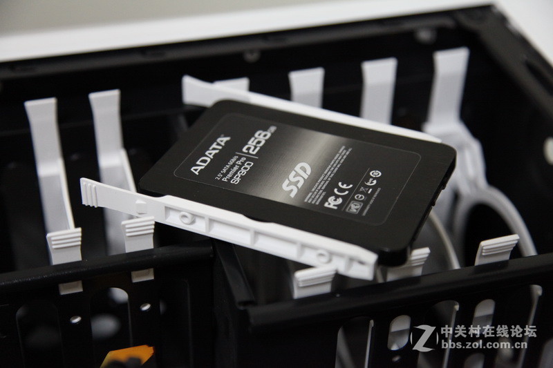 为玩高端游戏，我专门搞了套高性价比的装备航嘉MVP600+映泰Z97X