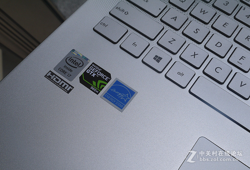 8K多的全金属超薄机身--华硕ZenBook Pro UX501JW4720开箱体验