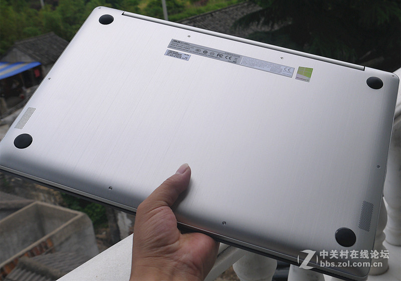 8K多的全金属超薄机身--华硕ZenBook Pro UX501JW4720开箱体验