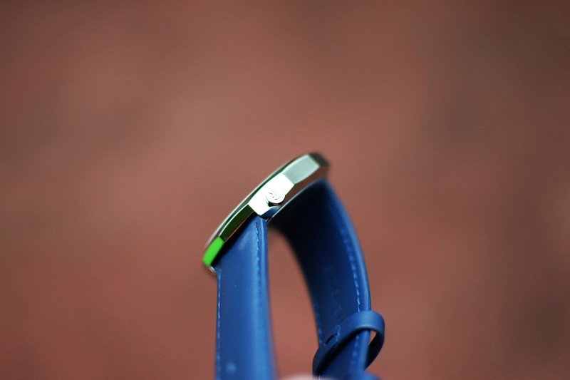 外观形态既是刻度 TIMEROLLS NUT系列十二角石英表