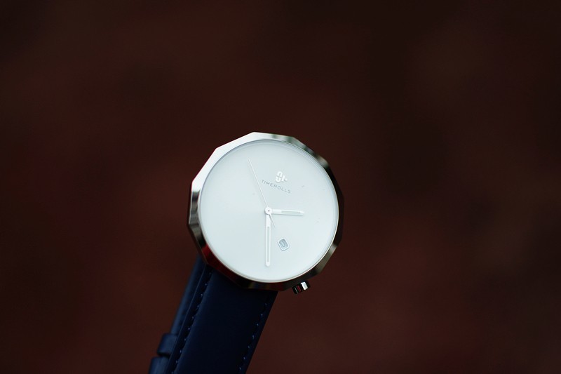 外观形态既是刻度 TIMEROLLS NUT系列十二角石英表