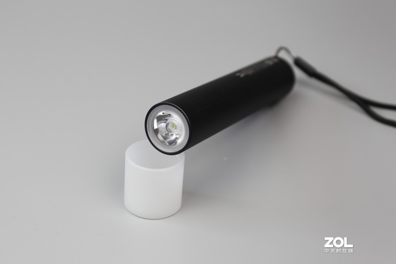 驱散黑暗的恐惧——ZMI随身强光手电筒轻体验