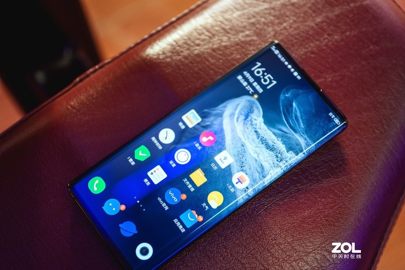 无界全面屏的坚持，惊艳与妥协并存的vivo NEX 3S，能否打动你的心？（第二部分）