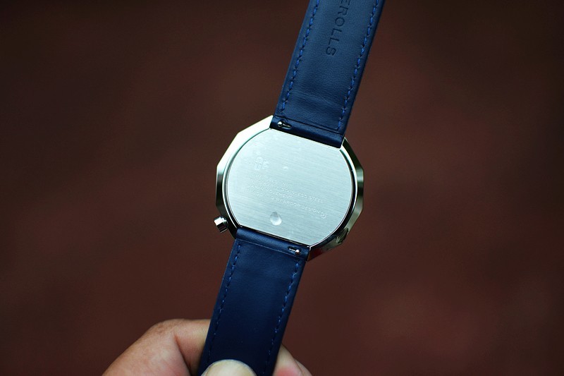 外观形态既是刻度 TIMEROLLS NUT系列十二角石英表