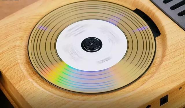 巫单曲人生壁挂式CD机，还原自然的淳朴之音