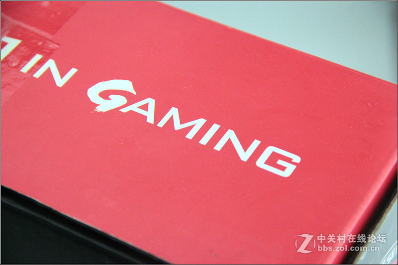 性能怪兽 MSI GT80 开箱  他不只是一台笔记本！！