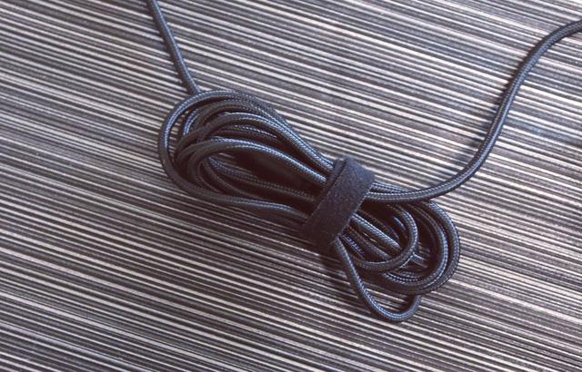 手感出色灯光炫，摩豹V100 RGB游戏鼠标上手体验