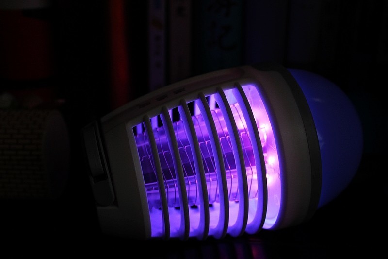 来吧 整死你娃 俏蜻蜓便携式灭蚊灯