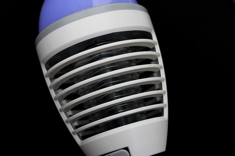 来吧 整死你娃 俏蜻蜓便携式灭蚊灯