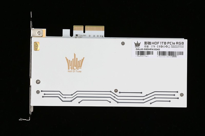 RGB信仰加成，影驰HOF 1TB PCle 固态硬盘 真的不只是快一点