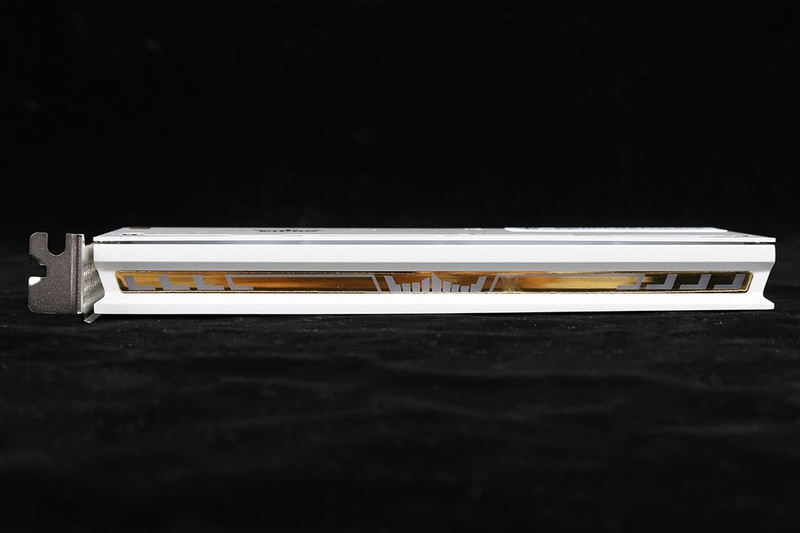 RGB信仰加成，影驰HOF 1TB PCle 固态硬盘 真的不只是快一点