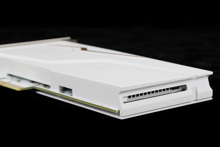 RGB信仰加成，影驰HOF 1TB PCle 固态硬盘 真的不只是快一点