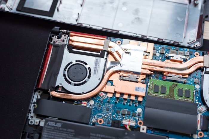 六千多的GTX1660Ti游戏本 华硕飞行堡垒7