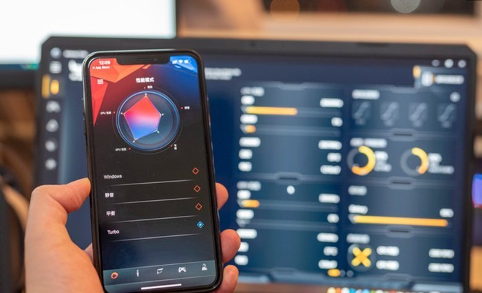 六千多的GTX1660Ti游戏本 华硕飞行堡垒7