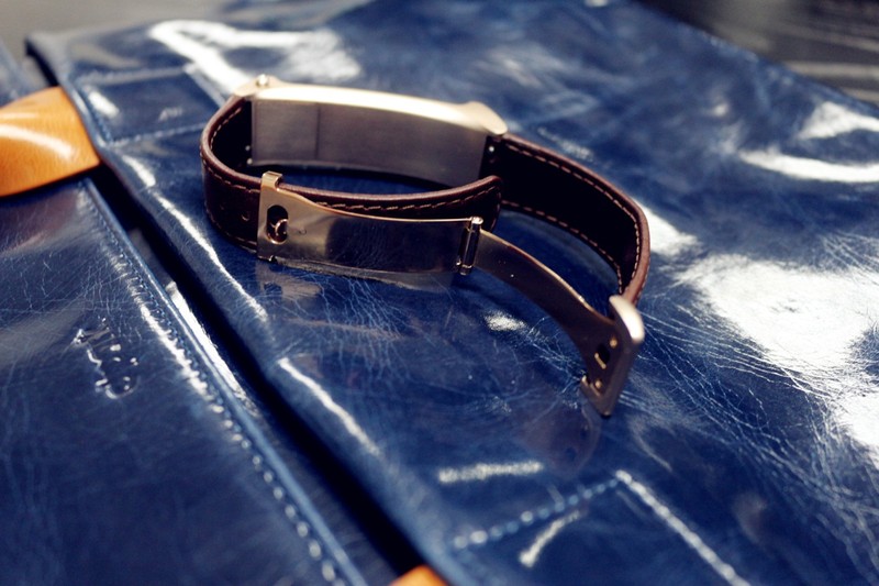 与众不同才会无可取代 华为手环B2王者归来