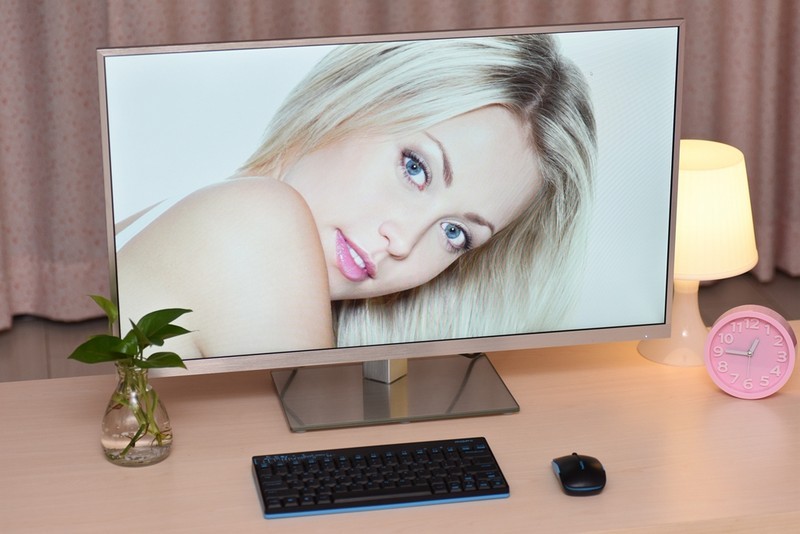 #外设#窒息级视觉！HKC Q320 2K极清显示器初体验