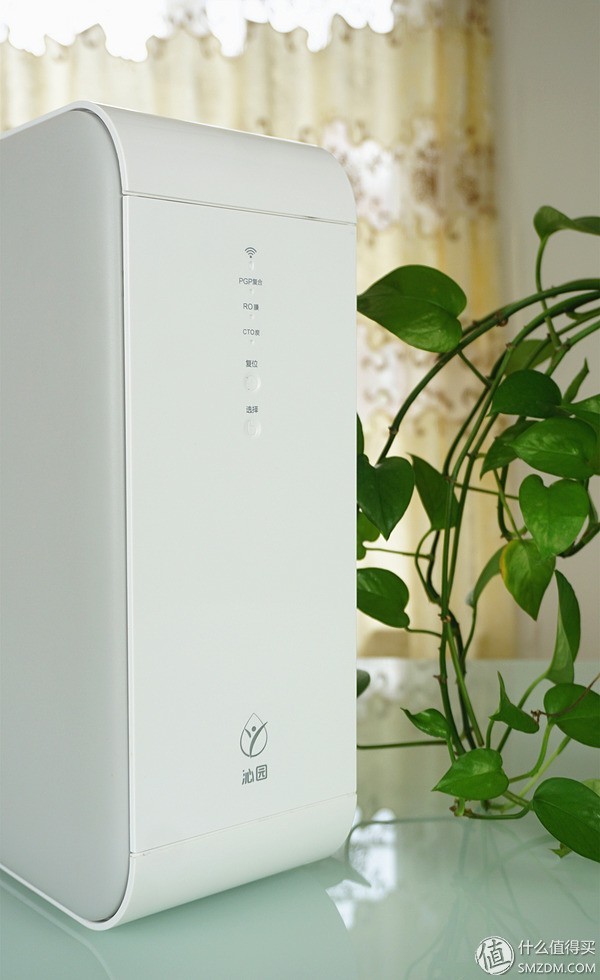 沁园小白鲸S400净水器开箱体验：美观实用的典范，创造极佳净水效果