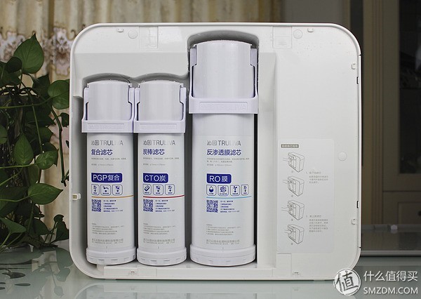 沁园小白鲸S400净水器开箱体验：美观实用的典范，创造极佳净水效果